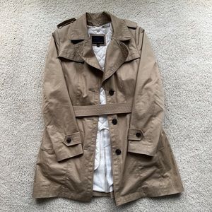 Banana republic trench coat - women’s small